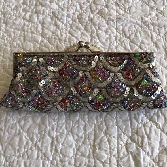 Handbags - Beaded Evening Clutch